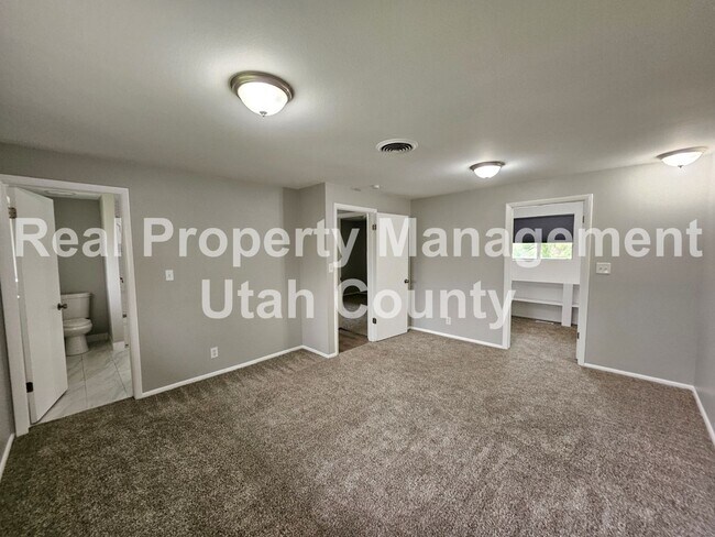Building Photo - 1474 N 375 W