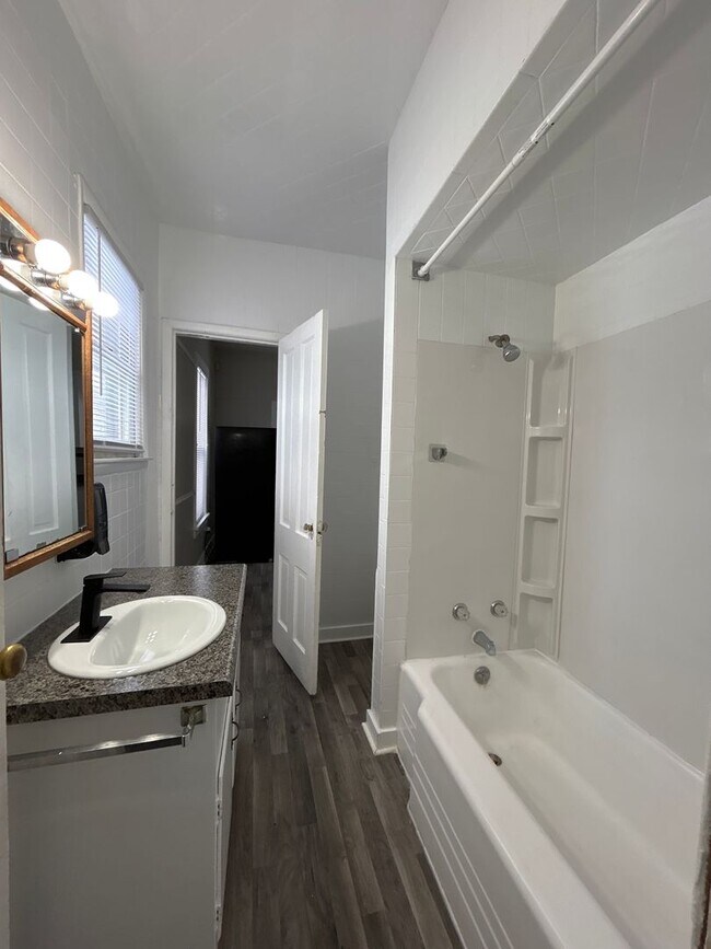 Building Photo - Remodeled 4-Bedroom, 1-Bathroom Home with Large Garage – $1,550/Month | Accepting Section 8