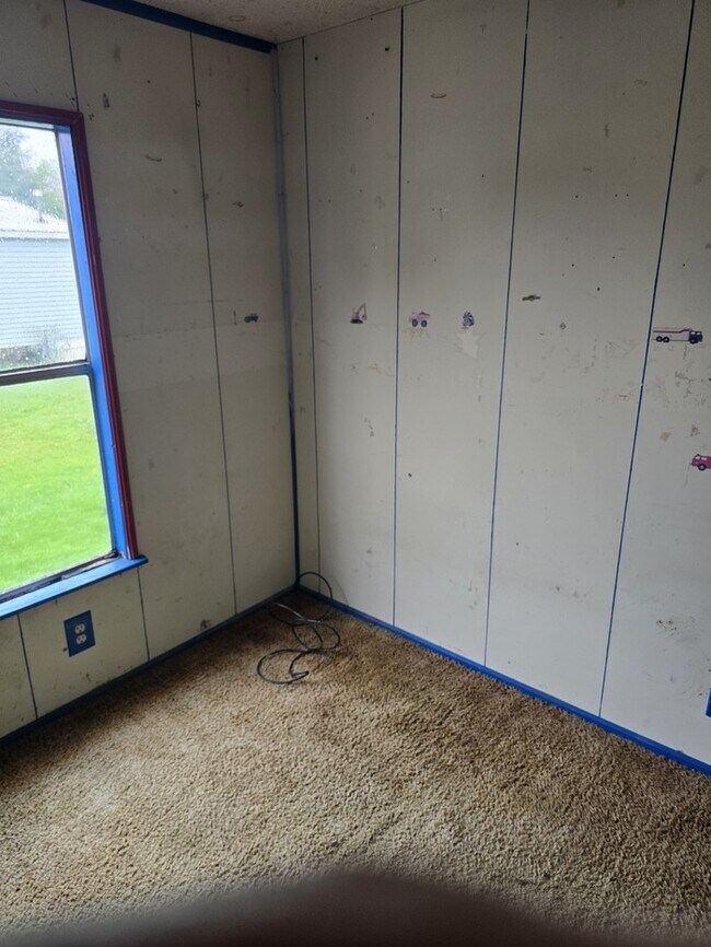 Building Photo - 350 Sandy Brook Dr