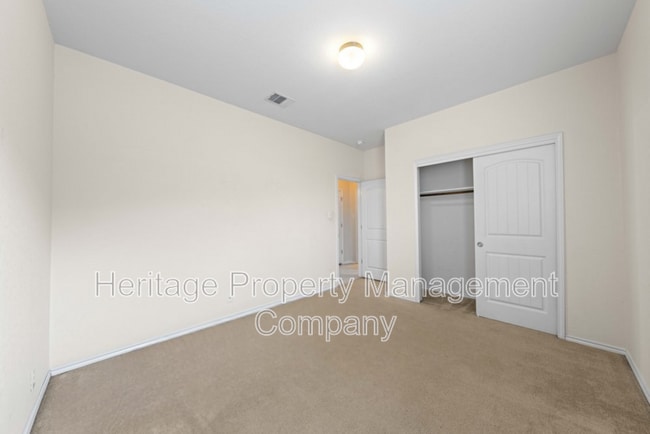 Building Photo - 6035 Hematite Rim