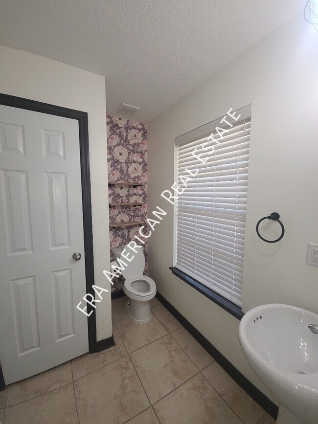 Building Photo - 291 Dahlquist Dr