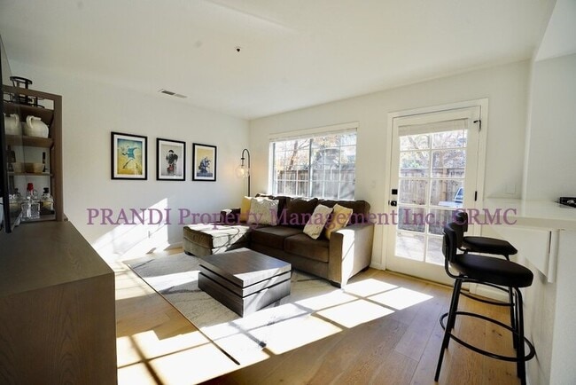 Building Photo - 134 Ignacio Valley Cir