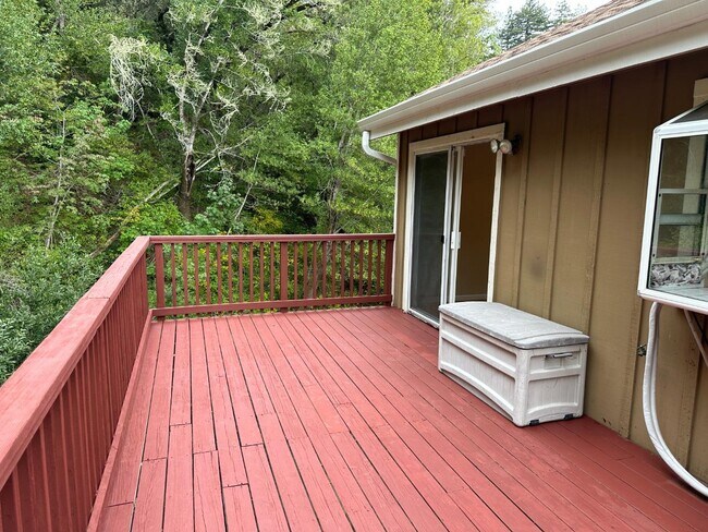 Building Photo - 25060 Soquel San Jose Rd