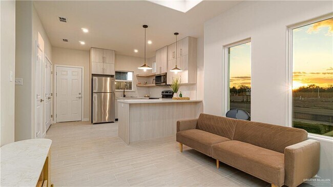 Building Photo - 20 N 25th St