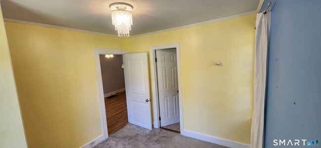 Building Photo - 1555 Byam Rd