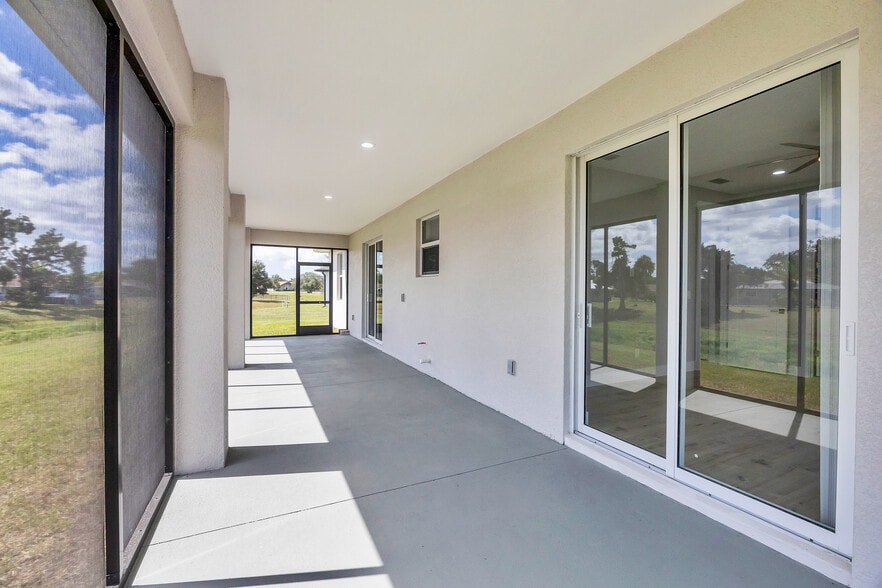 Building Photo - 11044 Pinot Dr