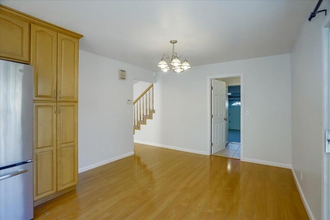 Building Photo - 47450 Cholla St