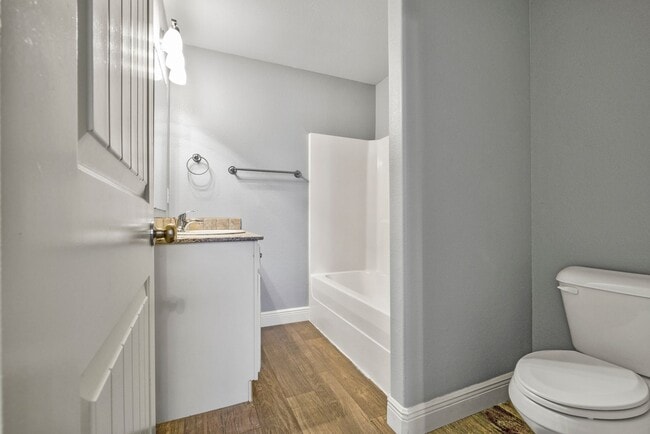 Building Photo - FREE 55” TV or 28” Blackstone! Plus $150 Amazon gift card! Beautiful 3 bed / 2.5 bath duplex with...