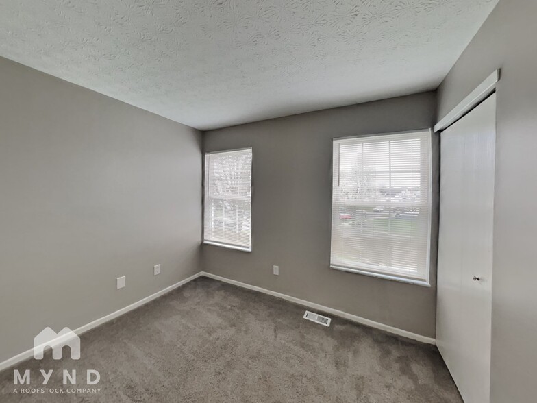 Building Photo - 3949 Dunne Dr