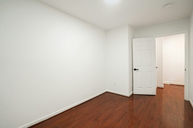 Building Photo - 619 Florida Ave NW