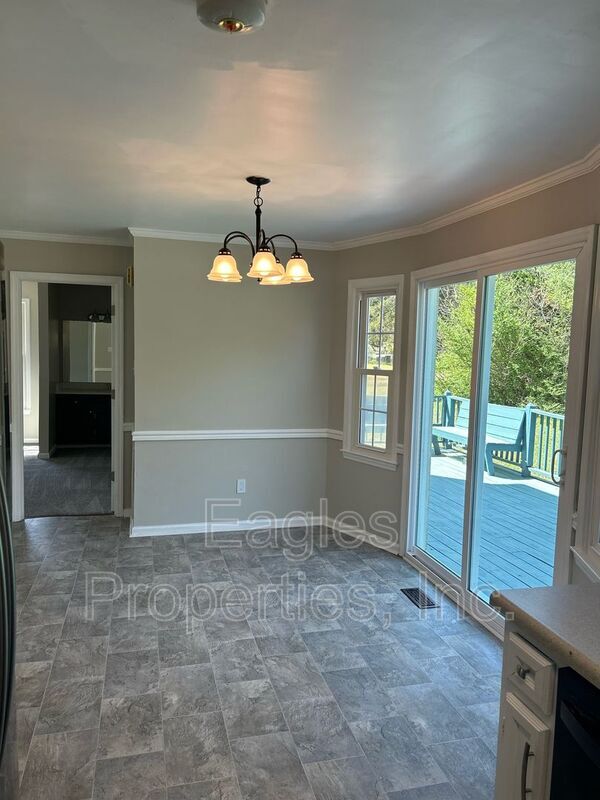 Building Photo - 129 Kelly Ct