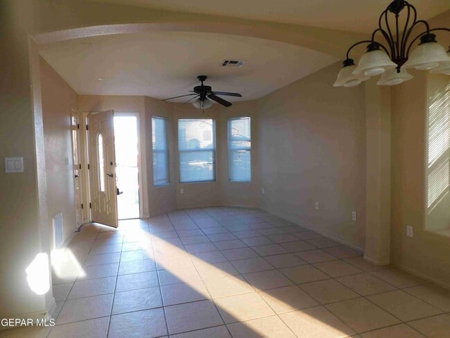 Building Photo - 4529 Hugo Reyes St