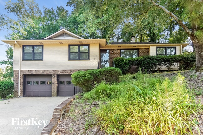 Building Photo - 3500 Ridgecrest Dr