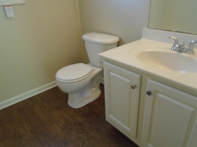 Building Photo - 550 Brook Hollow Dr