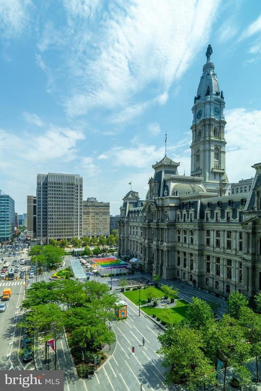 Building Photo - 1414 S Penn Square
