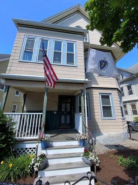 Building Photo - 225 Highland Ave