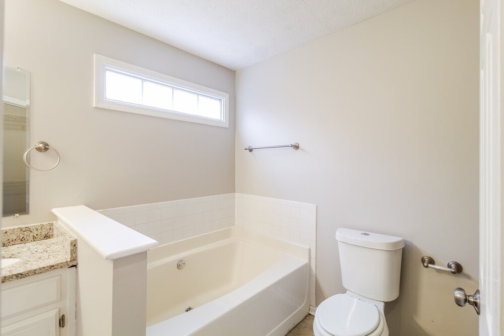 Building Photo - 779 Pepperwood Trail