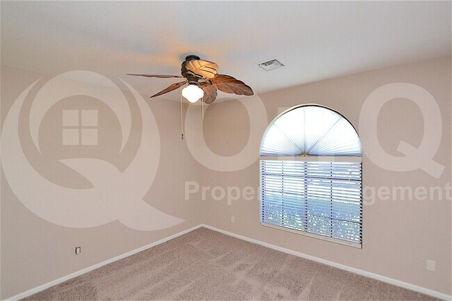 Building Photo - 510 S Lagoon Dr