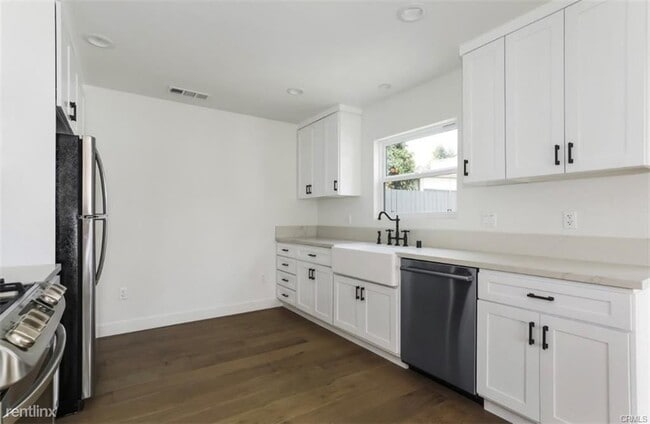 Building Photo - 2 br, 1 bath House - 3020 Wellington Rd