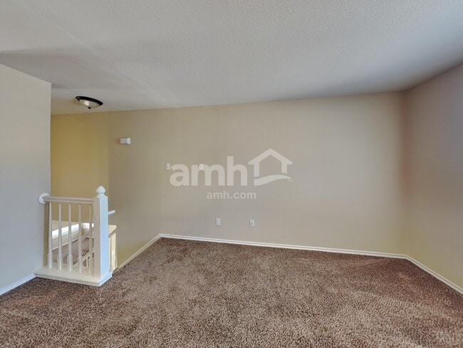 Building Photo - 403 Thunderbay Dr