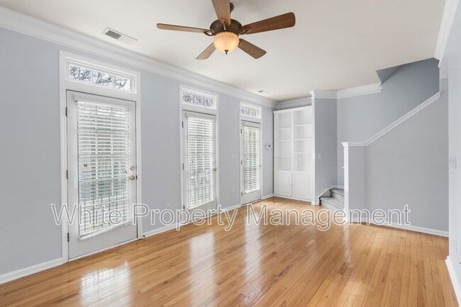 Building Photo - 13810 Hill St