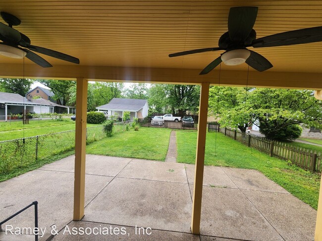 Building Photo - 3 br, 2 bath House - 1923 Newburg Road