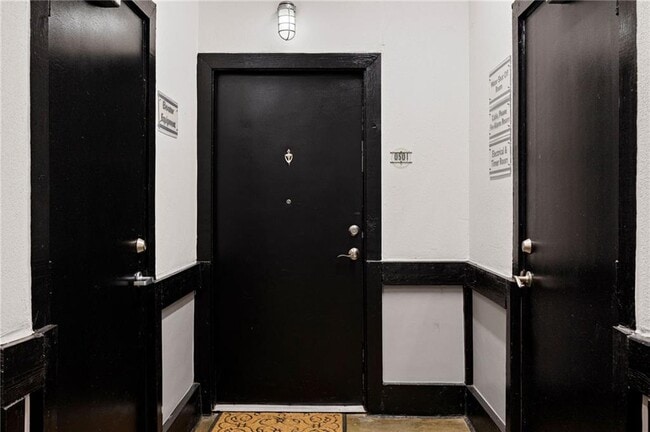 Building Photo - 5300 Peachtree Rd