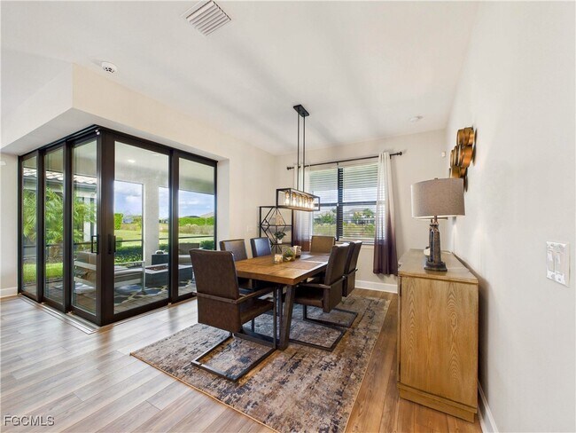 Building Photo - 19563 Utopia Ln