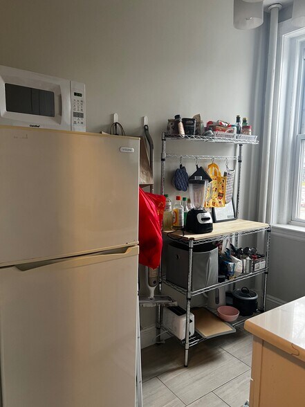 Building Photo - 1084 Boylston St