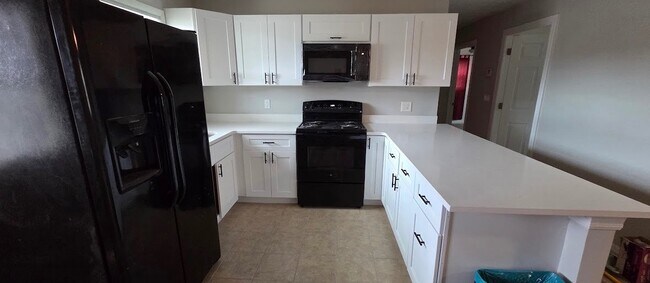 Building Photo - 5639 Fourth Ave