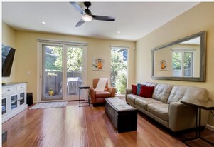 Building Photo - 844 Reichert Ave