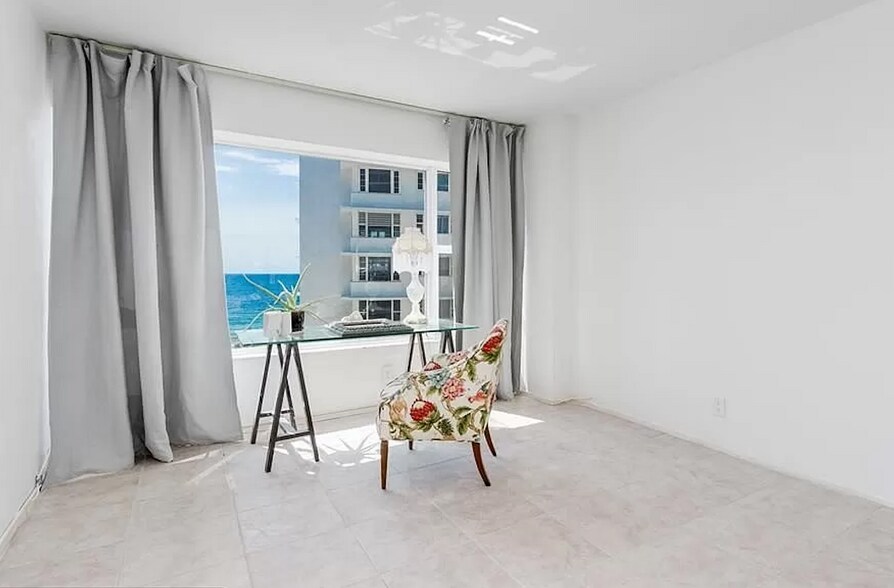 Building Photo - 3700 Galt Ocean Dr