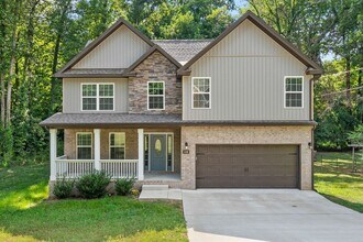 Building Photo - Pet Friendly Four Bedroom!