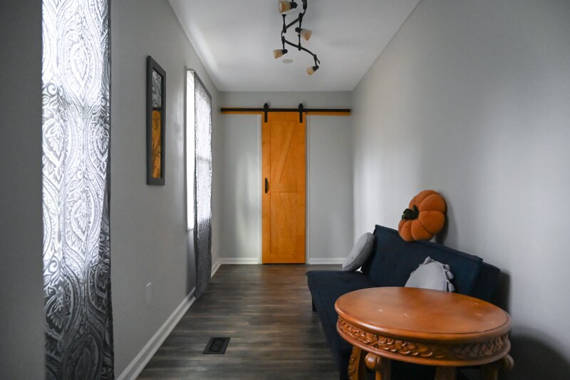 Building Photo - 620 Windward Dr