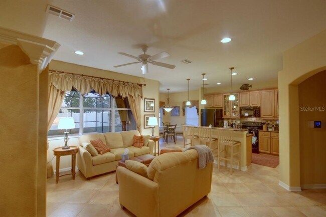 Building Photo - 15825 Durango Cir
