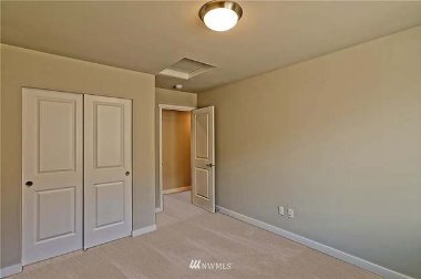 Building Photo - 17741 26th Dr NE