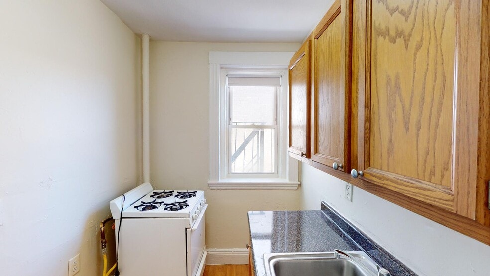 Building Photo - 1109 Boylston St