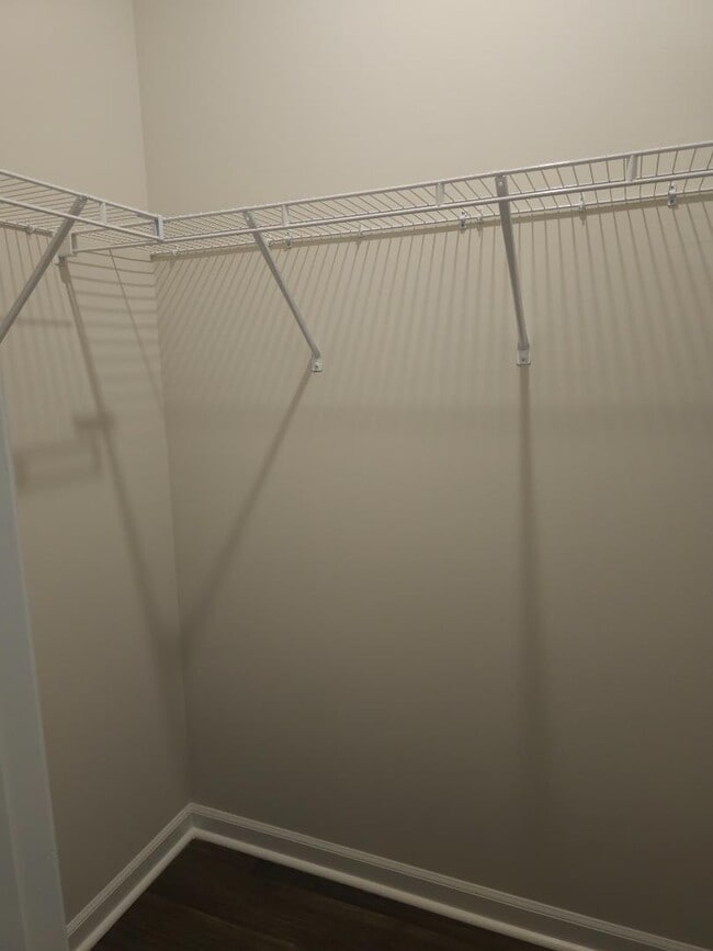 Building Photo - 102 Lowland Dr