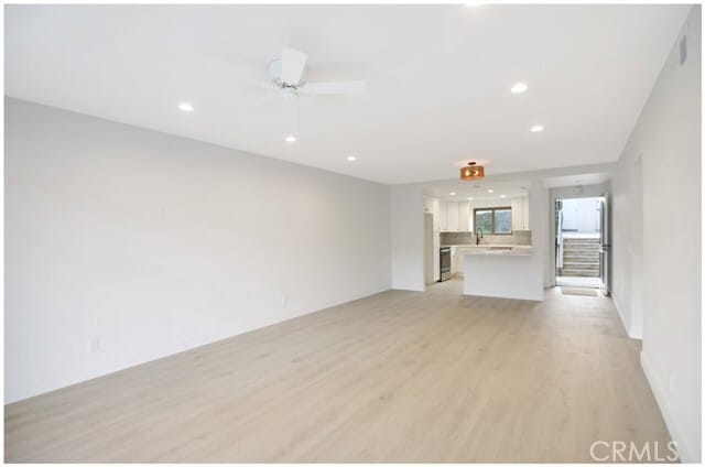 Building Photo - 31402 W Nine Dr