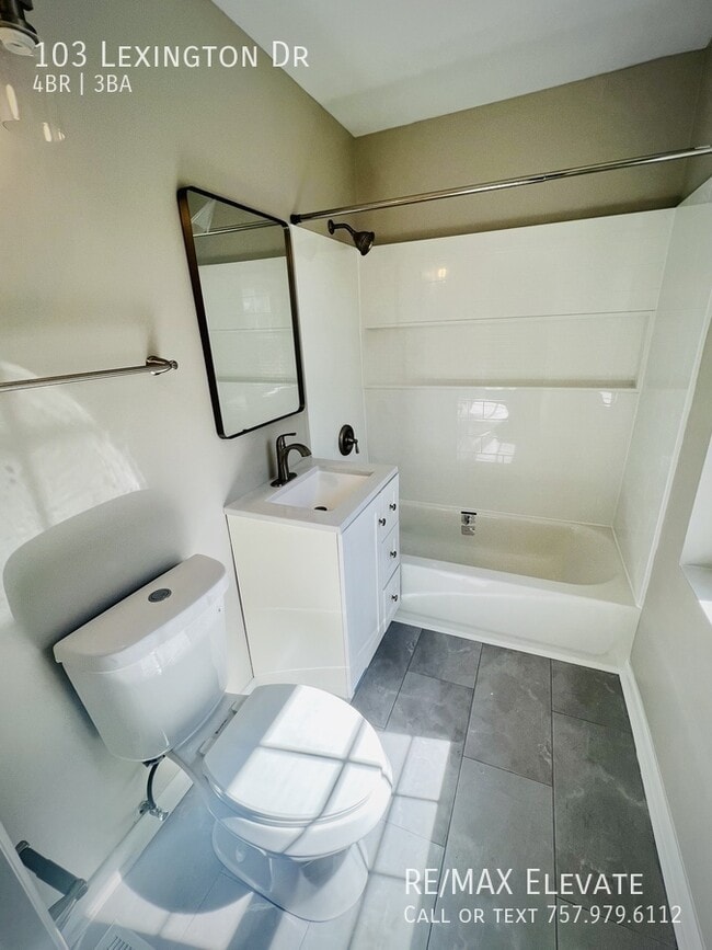 Building Photo - 103 Lexington Dr