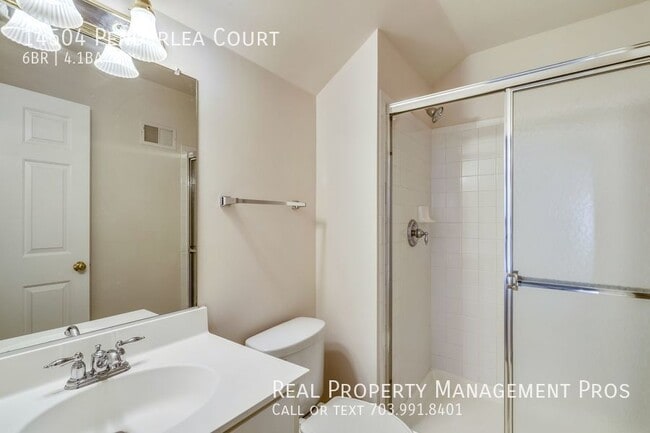 Building Photo - 14504 Penderlea Ct