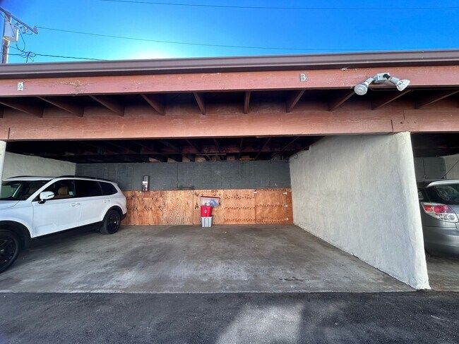 Building Photo - 4172 Del Amo Blvd