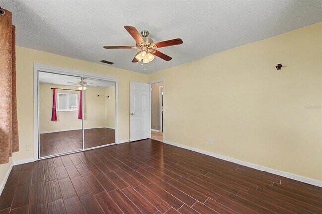 Building Photo - 4212 Gray Squirrel Ln