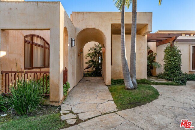 Building Photo - 1740 Carla Ridge