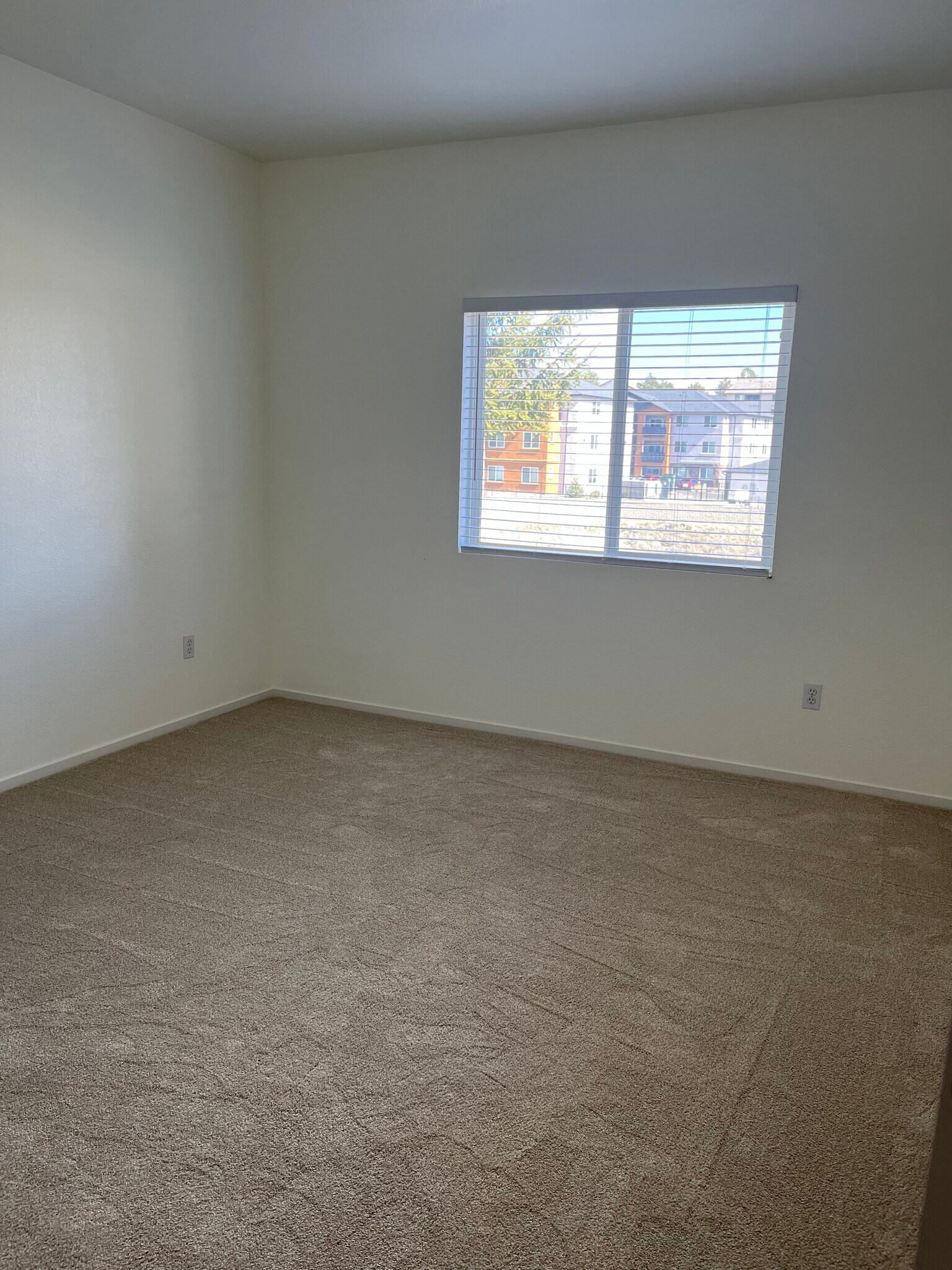 Building Photo - 6850 Sharlands Ave