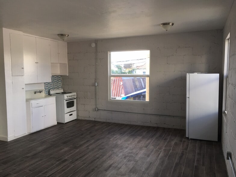NW View - 240 NW 8th Ave