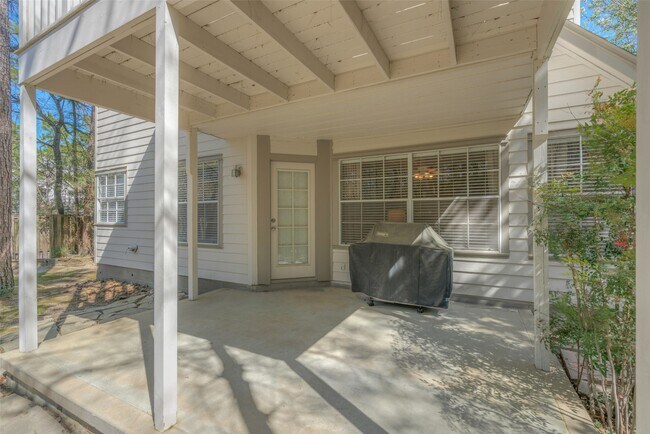 Building Photo - 147 Shelter Rock Ct