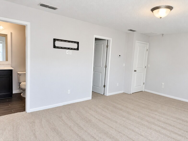 Building Photo - 2162 Arden Forest Pl