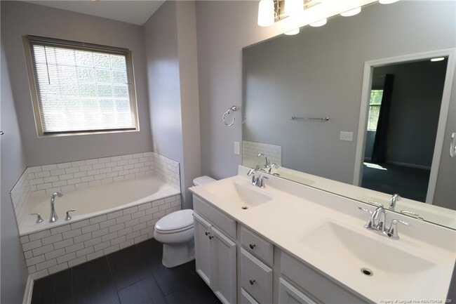 Building Photo - 689 Wickham Ridge Rd