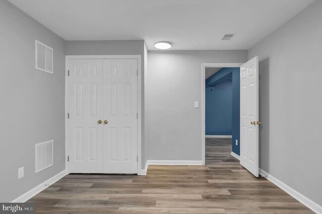 Building Photo - 2548 Port Potomac Ave
